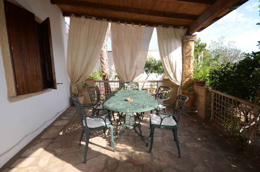 Felline In Bed&Breakfast Dimora Di Charme El Salento Exterior foto