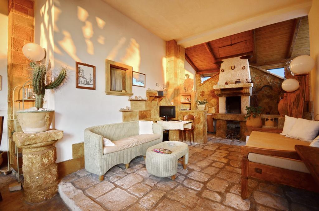 Felline In Bed&Breakfast Dimora Di Charme El Salento Exterior foto