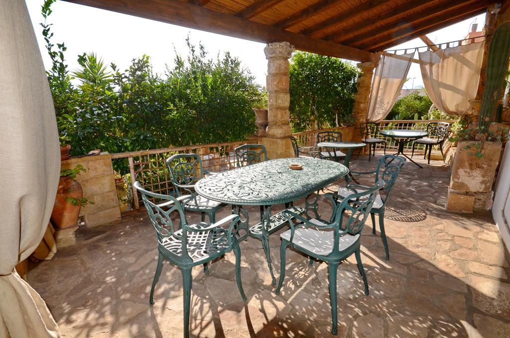 Felline In Bed&Breakfast Dimora Di Charme El Salento Exterior foto