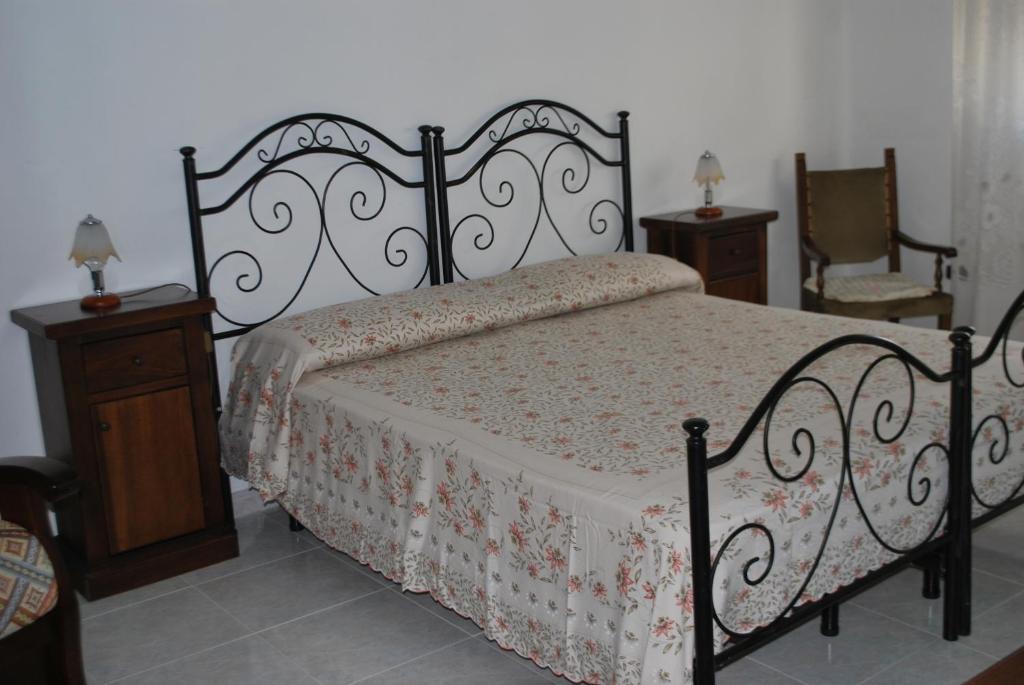 Felline In Bed&Breakfast Dimora Di Charme El Salento Habitación foto